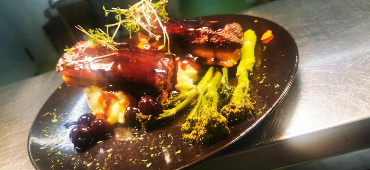The Copper Still Bar Restaurant & Boutique Rooms Dromod Екстер'єр фото